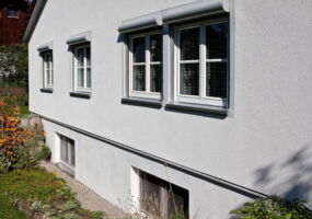 Fassadensanierung Streif-Fertighaus bei München