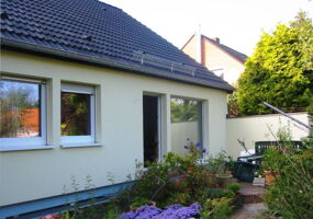 Fenster, Haustür, Rolladen an Compact-Fertighaus in Rheurdt
